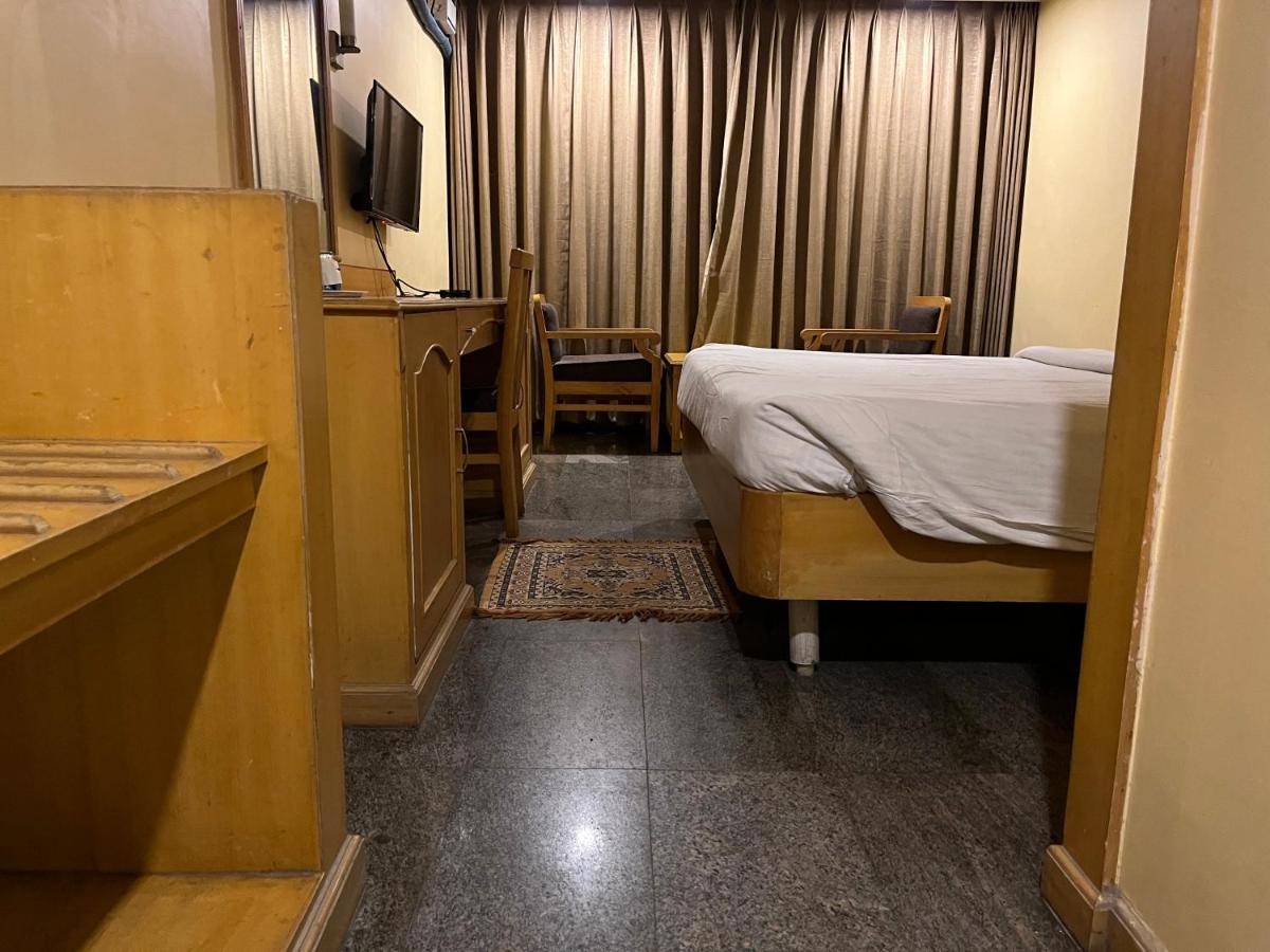 Asr Guesthouse Тирупати Экстерьер фото